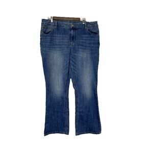 Maurices Jeans Women 18W Short Boot Cut Mid Denim Flex Medium Wash